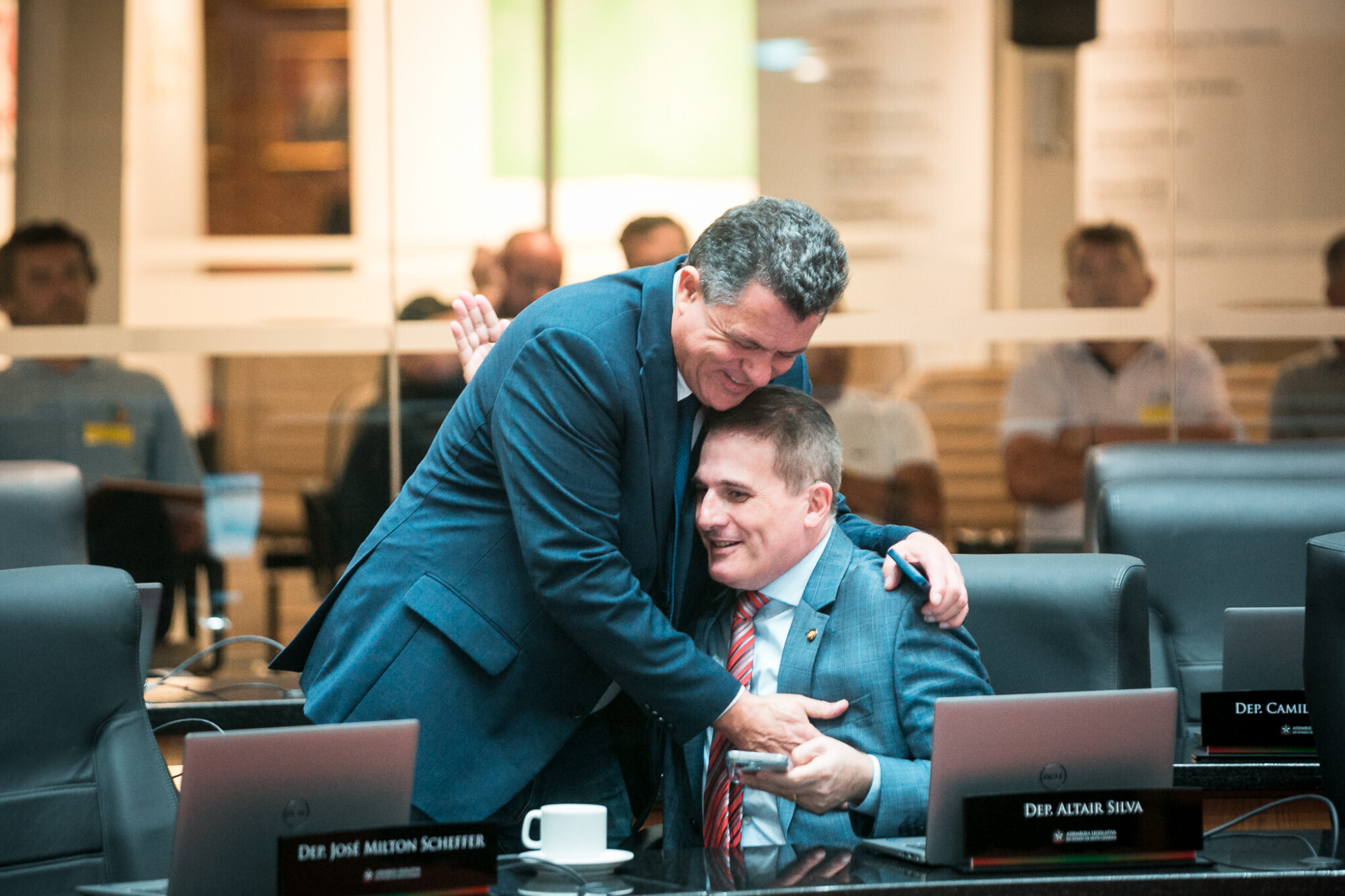 - Deputado Ivan Naatz (PL) 	
- Deputado Altair Silva (PP)