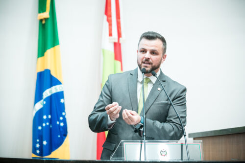 Sessão tem apelo de atenção para região Serrana e comemoração de ajuda ao setor de eventos