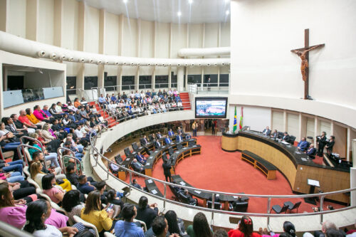 Sessão especial reconhece trabalho da Igreja Universal em SC