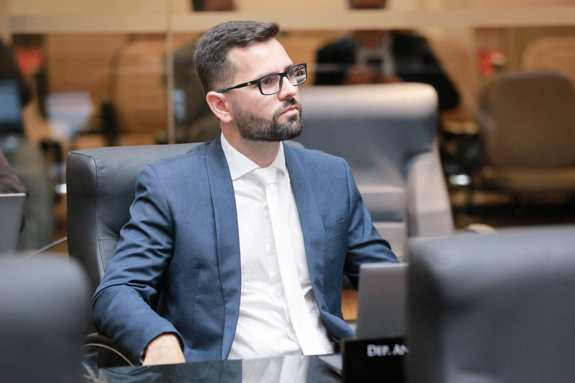 - Deputado André de Oliveira (NOVO)
