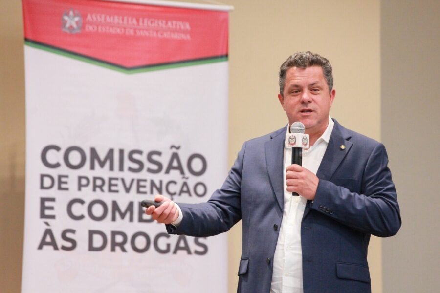 Deputado Ivan Naatz (PL) coordenou audiência pública sobre o tema.