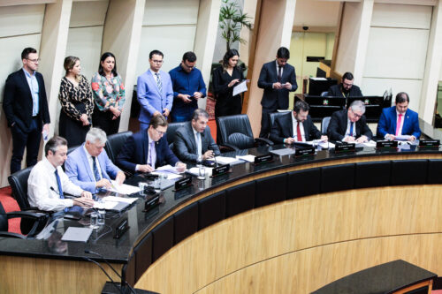 Seguem para o plenário com emendas as MPs sobre Pronampe e convocação de policiais penais
