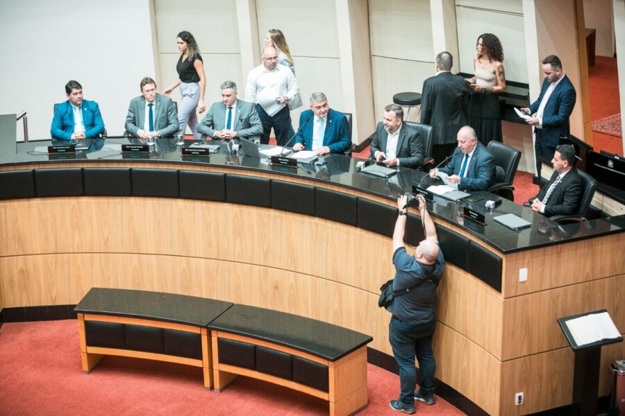 Deputado Lunelli na Comissão de Transportes, e Infraestrutura. Fonte: assessoria parlamentar.