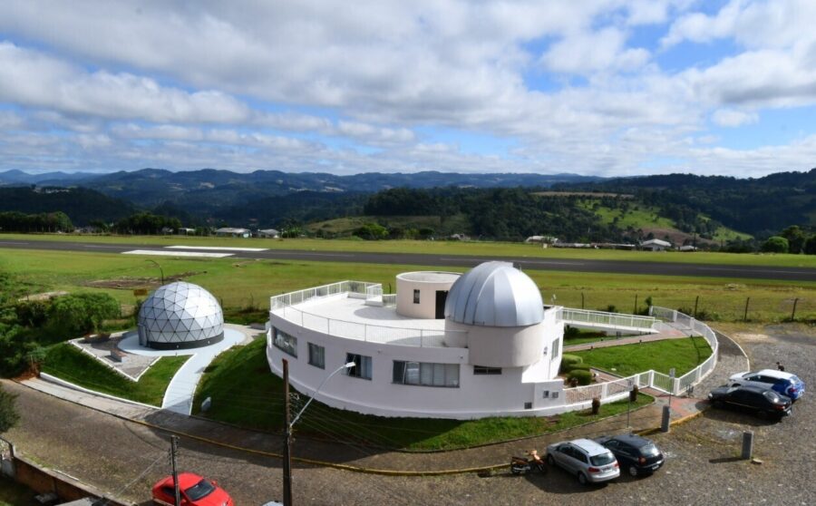 Deputado Miotto participou de eventos, visitou prefeituras e igrejas FOTO: Ascom deputado Jair Miotto