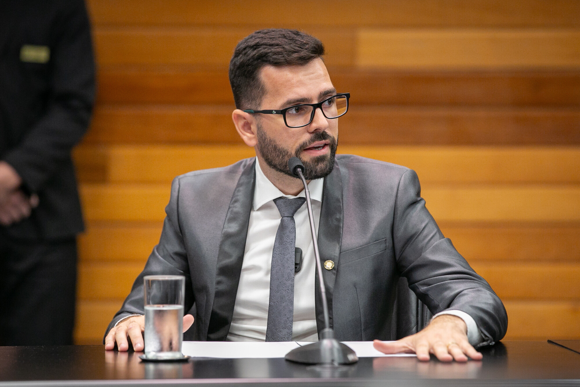 - Deputado André de Oliveira (NOVO)