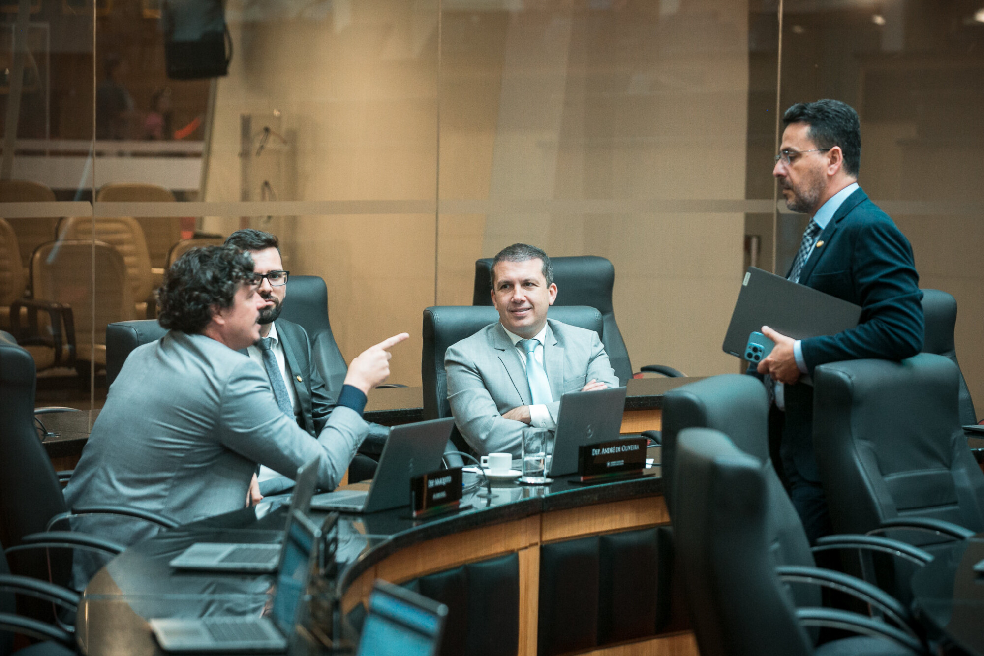 - Deputado Marquito (PSOL)- Deputado André de Oliveira (NOVO)
- Deputado Camilo Martins (Podemos) 	
 - Deputado Soratto (PL)