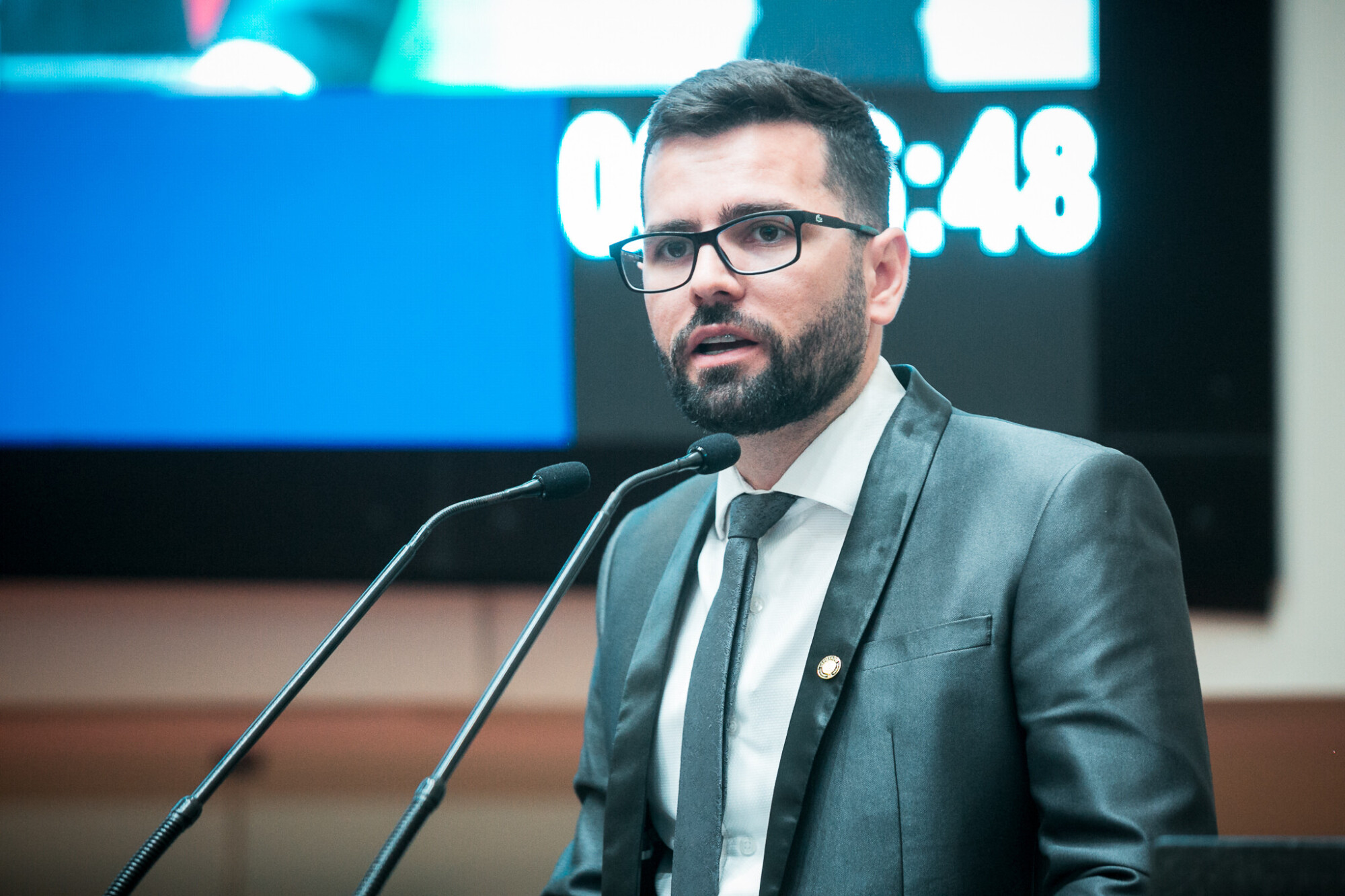 - Deputado André de Oliveira (NOVO)
