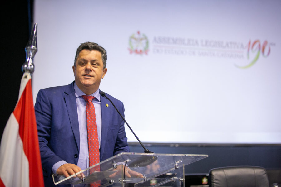Deputado Ivan Naatz: movimentação turística e prática segura do esporte do tiro
