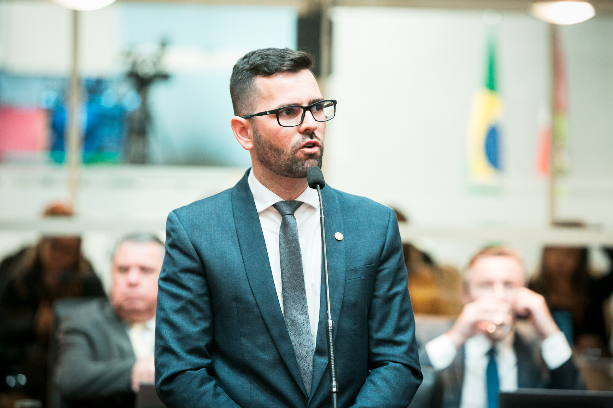 - Deputado André de Oliveira (NOVO)
