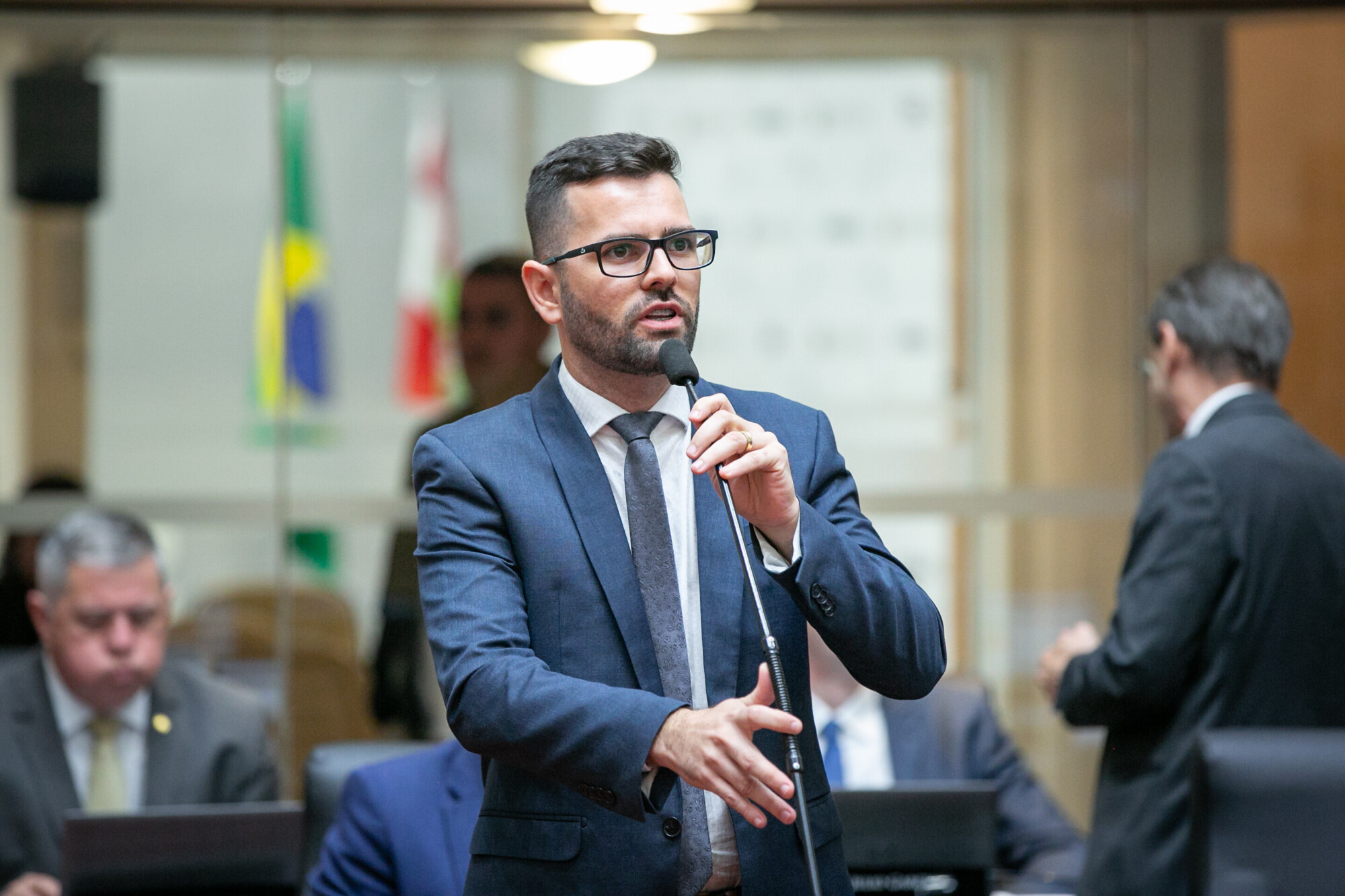 - Deputado André de Oliveira (NOVO)