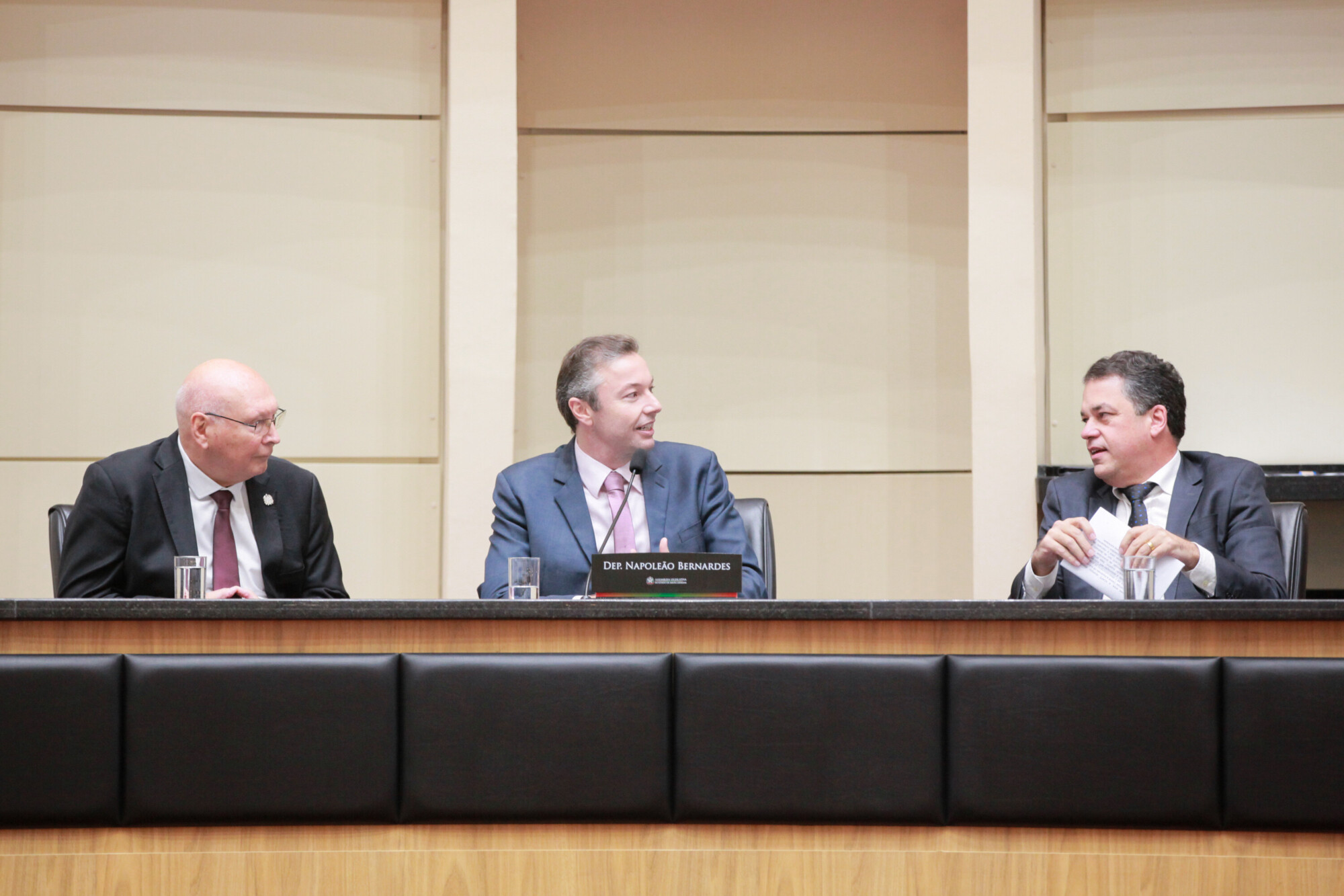 Aristides Cimadon - Secretário Da Educação SC- Deputado Napoleão Bernardes (PSD) 	 - Deputado Rodrigo Minotto (PDT)