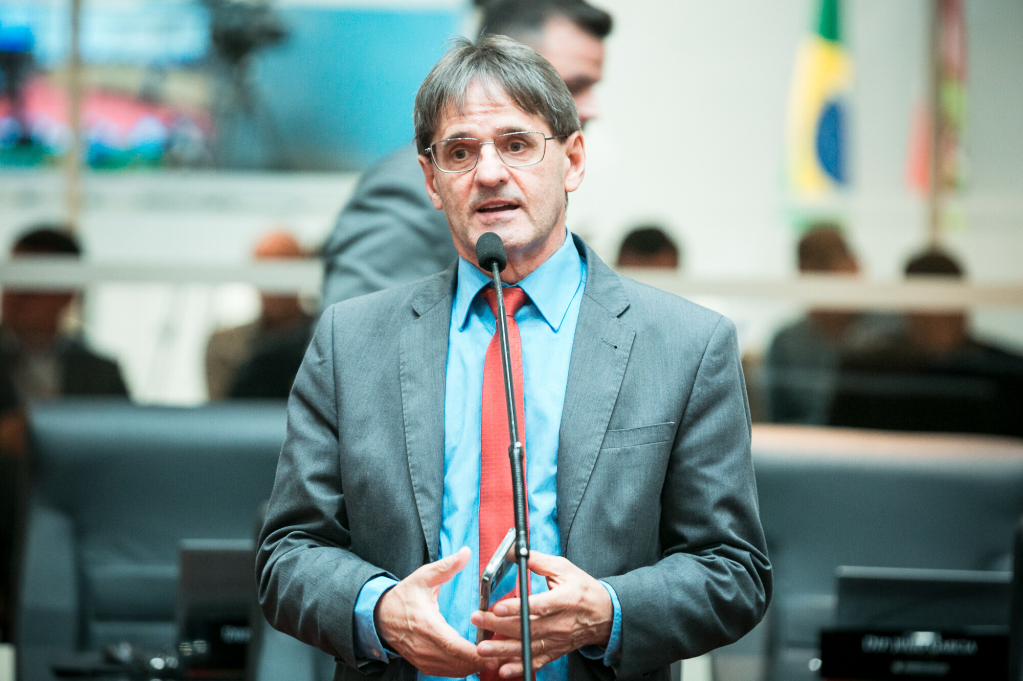 - Deputado Neodi Saretta (PT)