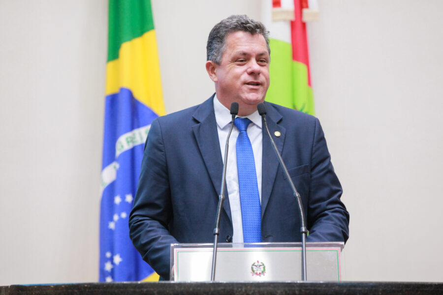 Deputado Ivan Naatz: recifes artificiais irão estimular turismo ambiental e proteção ao ecossistema marinho