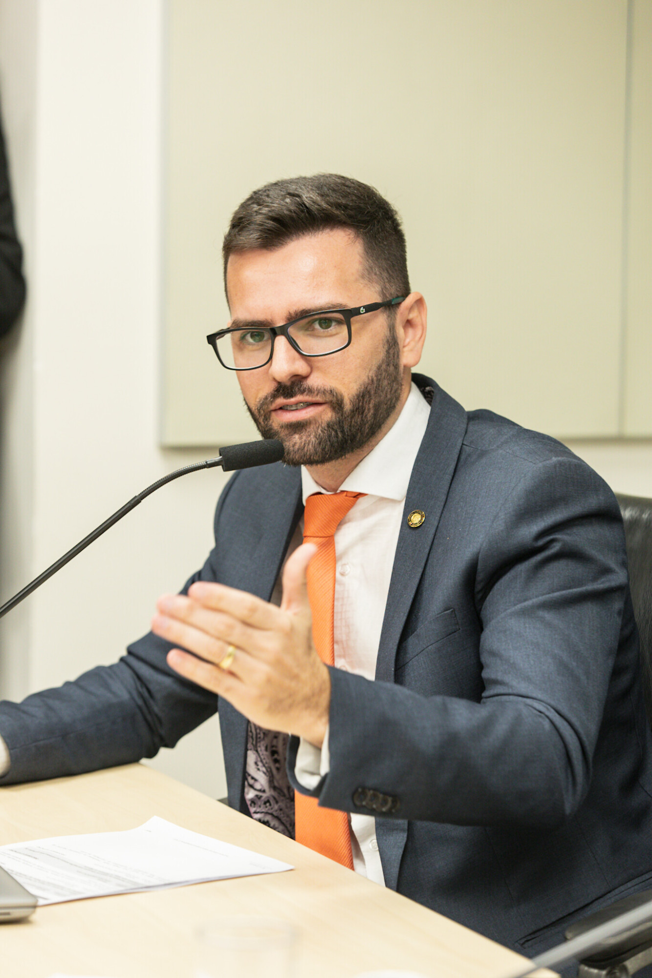 - Deputado André de Oliveira (NOVO)
