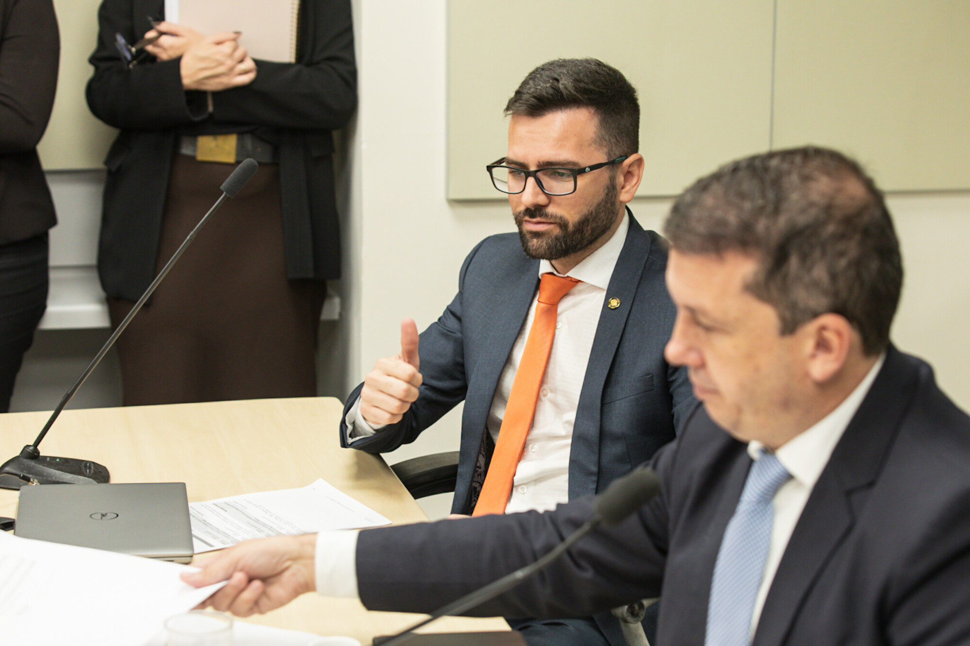 - Deputado André de Oliveira (NOVO)