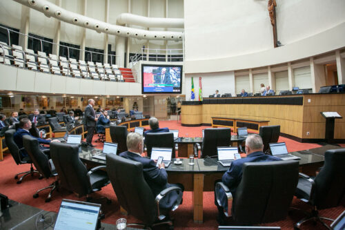 Sessão tem defesa da construção da BR-102, paralela à BR-101