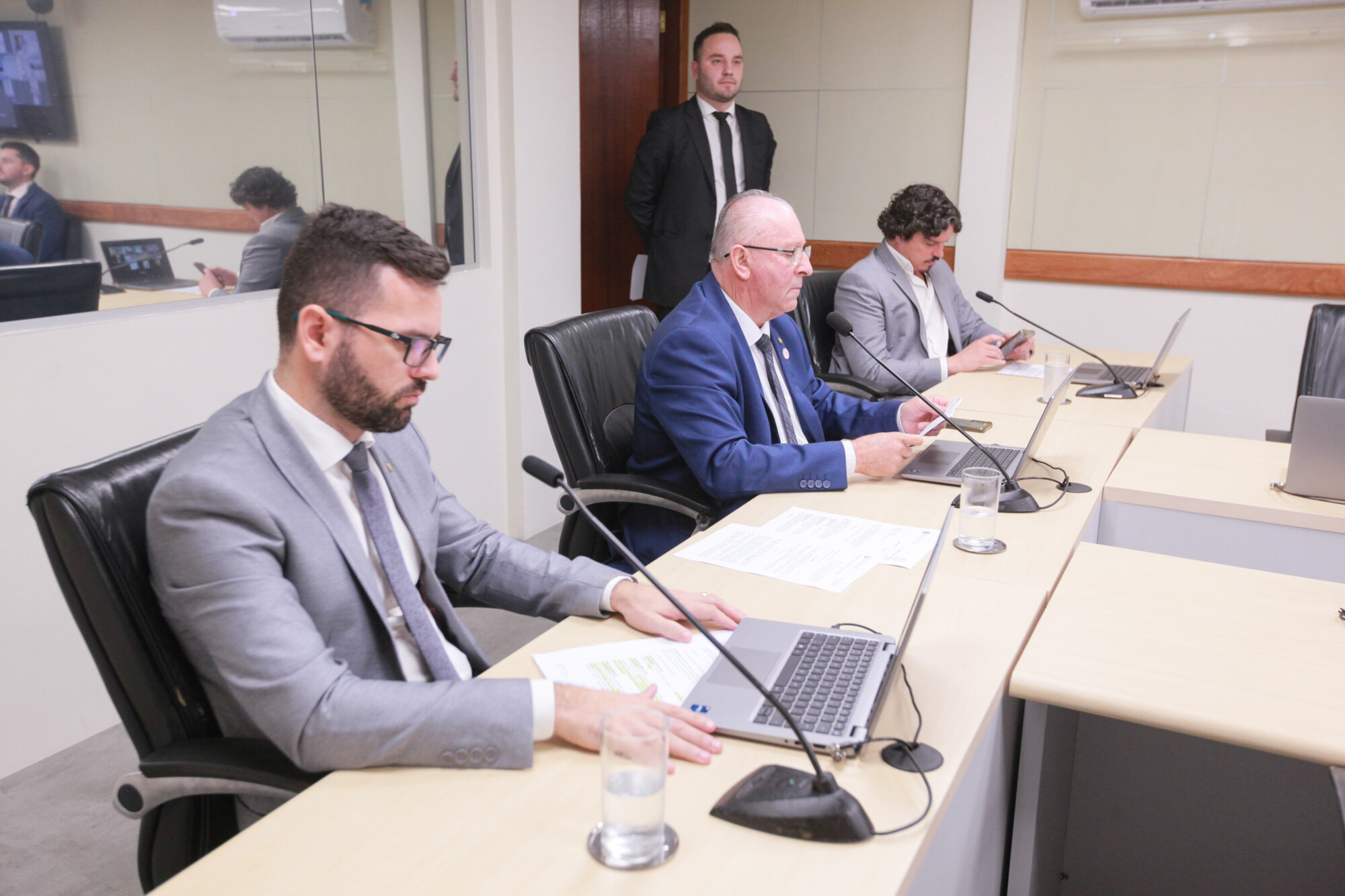 - Deputado André de Oliveira (NOVO)
- Deputado Oscar Gutz (PL)