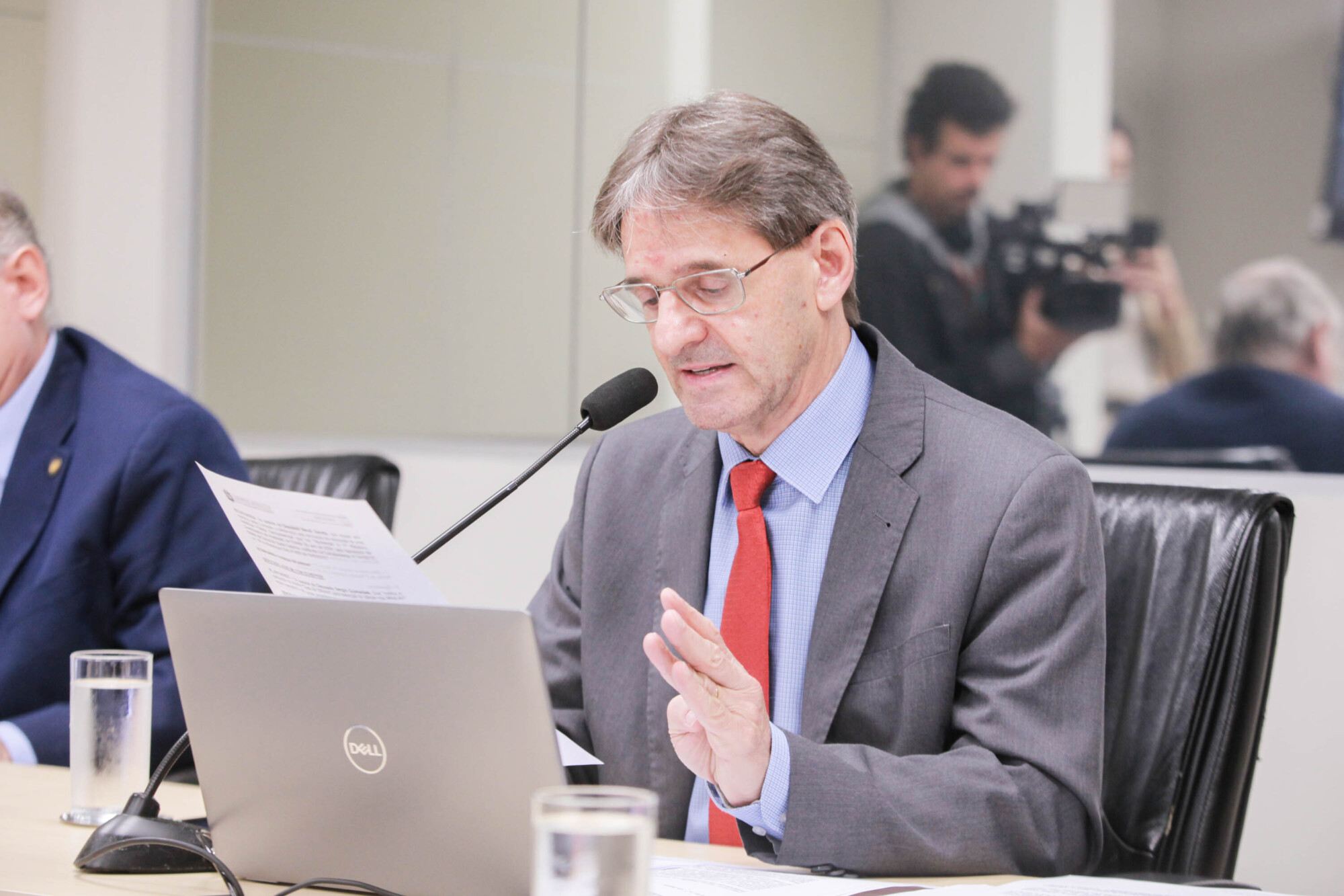 - Deputado Neodi Saretta (PT)