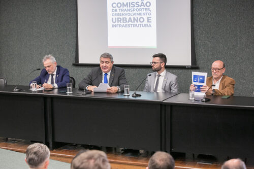 Comissão de Transportes da Alesc discute projetos ferroviários para SC