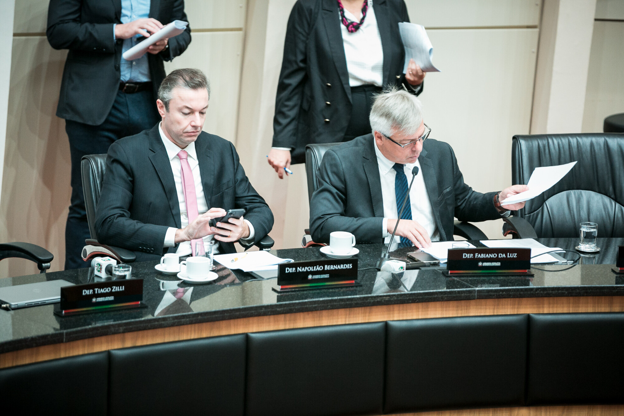 - Deputado Napoleão Bernardes (PSD)
- Deputado Fabiano da Luz (PT)