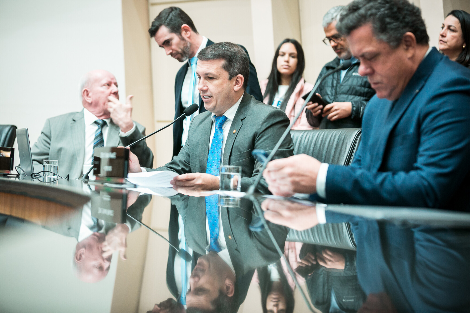 Comissão Conjunta – CCJ, Finanças e Tributação, Trabalho Administração e Serviço Publico