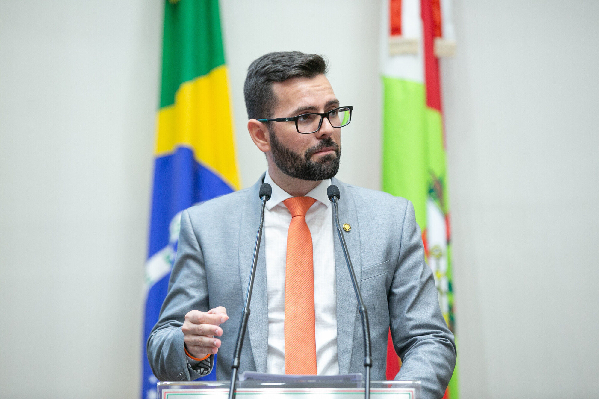 - André De Olivieira (NOVO)
