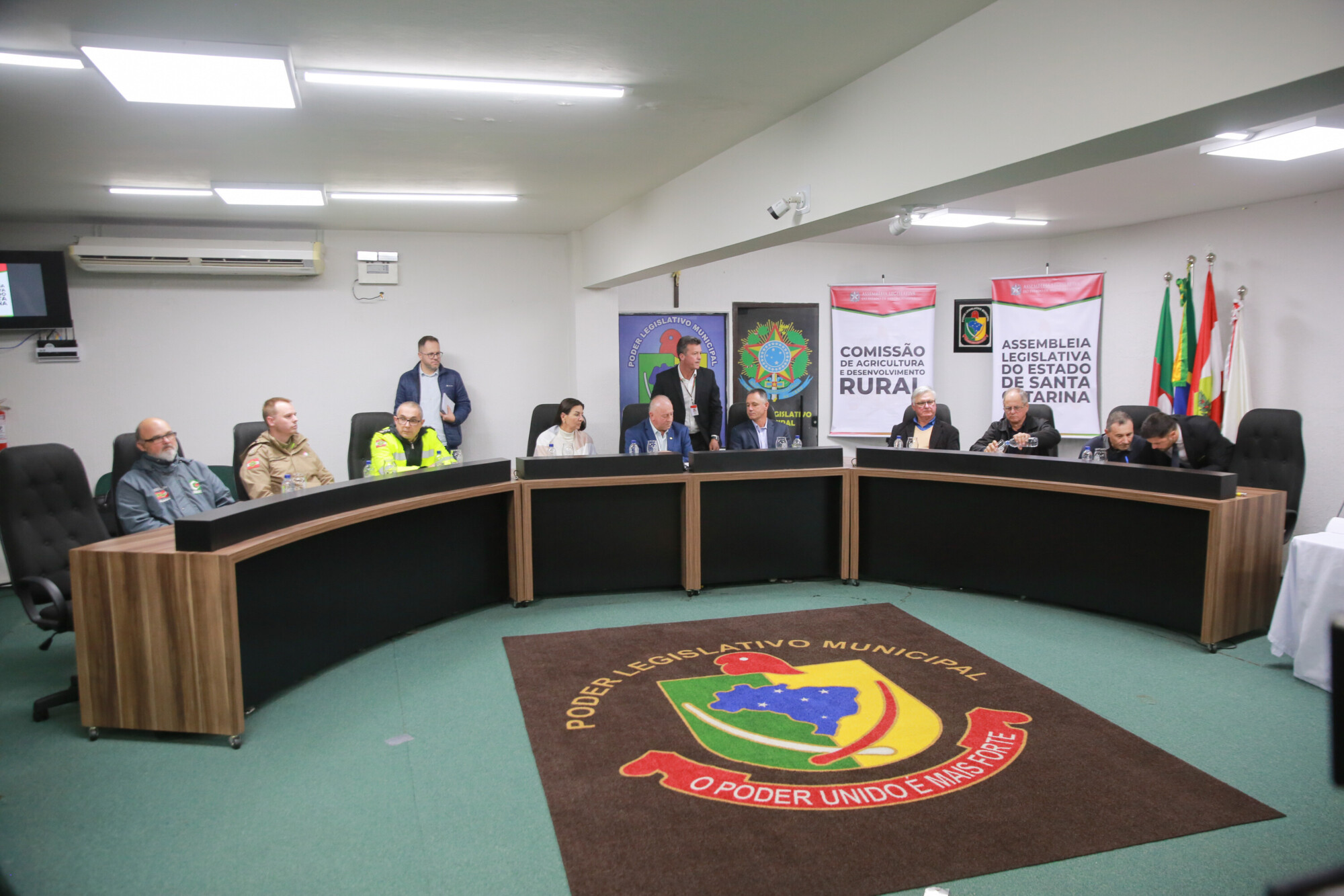 Audiência Pública objetivando discutir o trânsito de máquinas agrícolas em rodovias – Sombrio