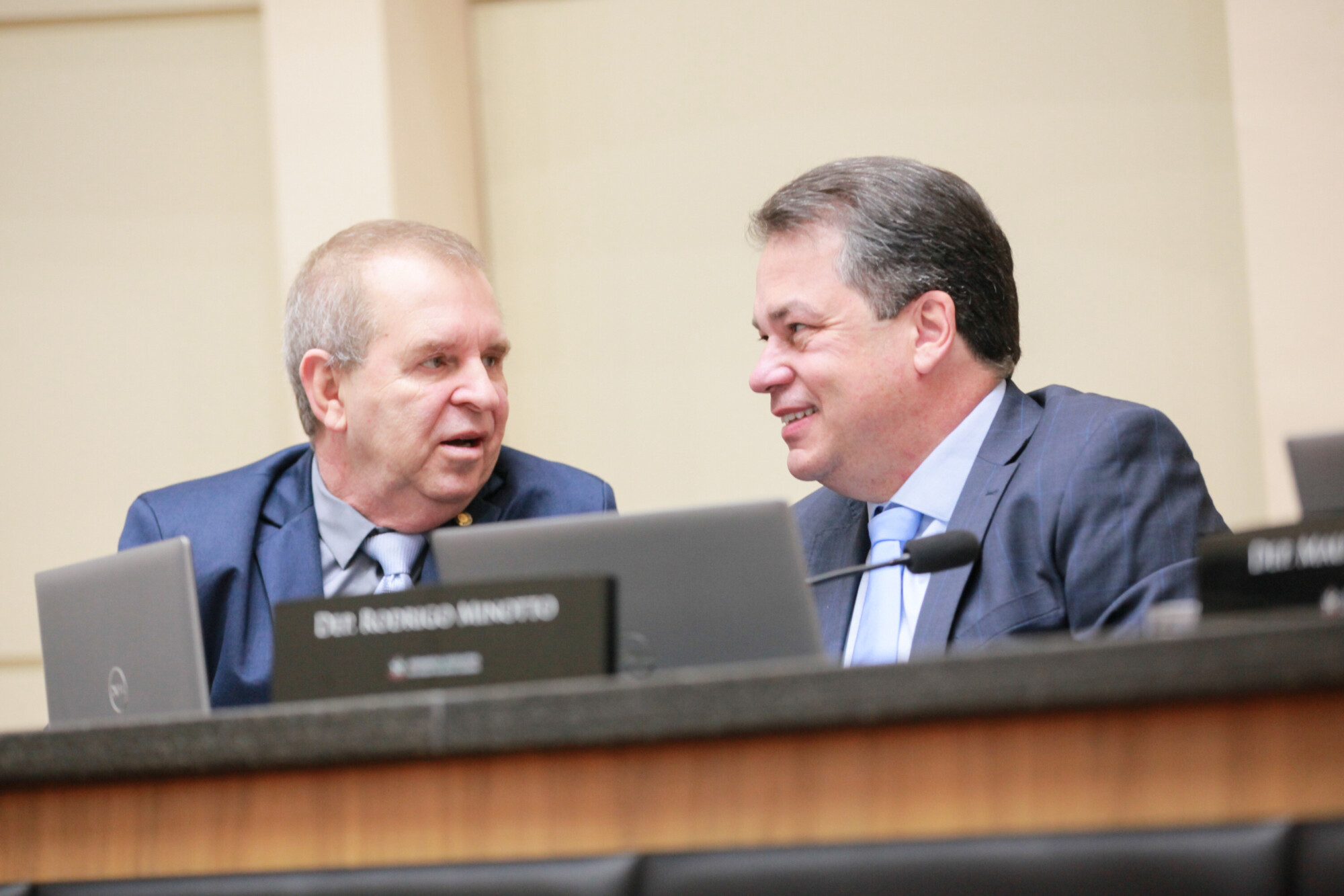 - Deputado Maurício Eskudlark (PL) 
- Deputado Rodrigo Minotto (PDT)