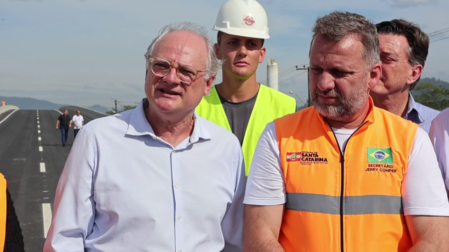 Deputado Dr Vicente e o secretário de Estado de Infraestrutura, Jerry Comper