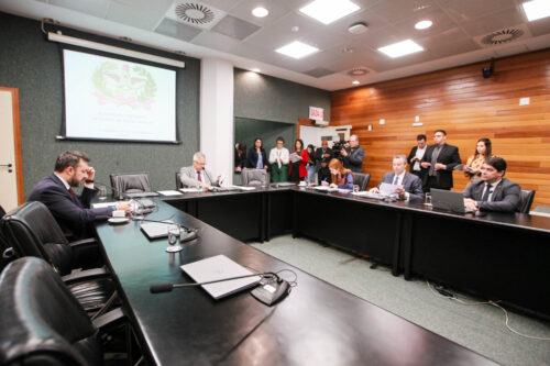 Proposta aprovada na CCJ quer incentivar diagnóstico de autismo em adultos e idosos