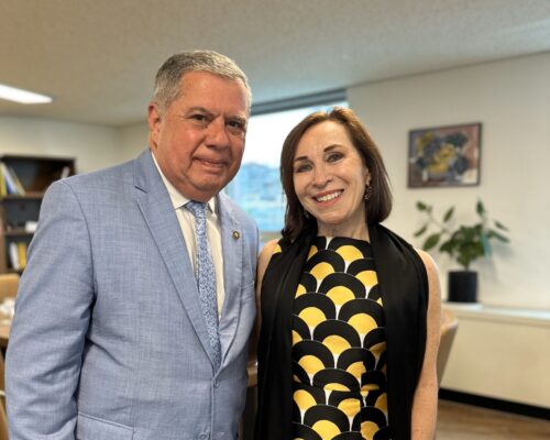 Mário Motta inova e faz boletim diário em viagem internacional