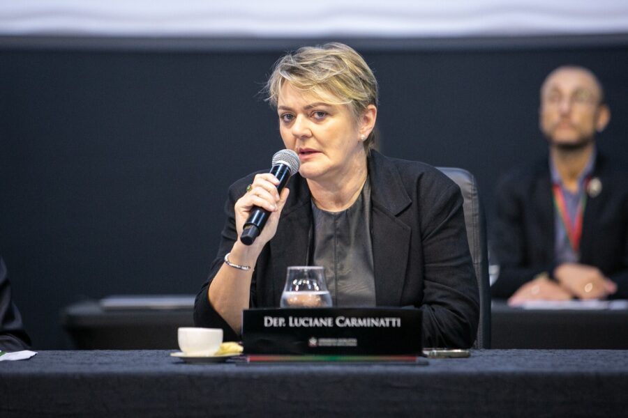 Deputada Luciane Carminatti