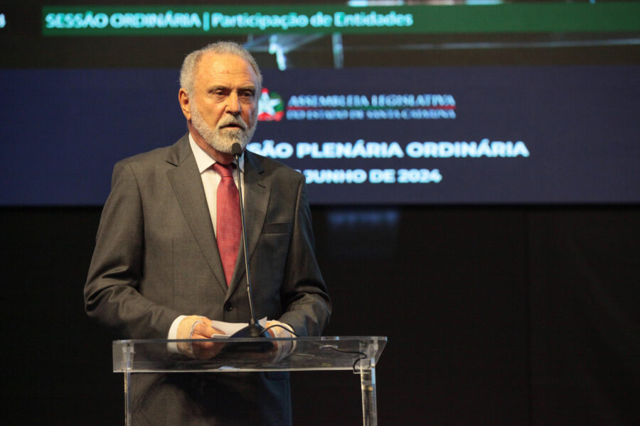 Presidente da Associação de Bombeiros Voluntários de Joinville, Moacir Thomazi