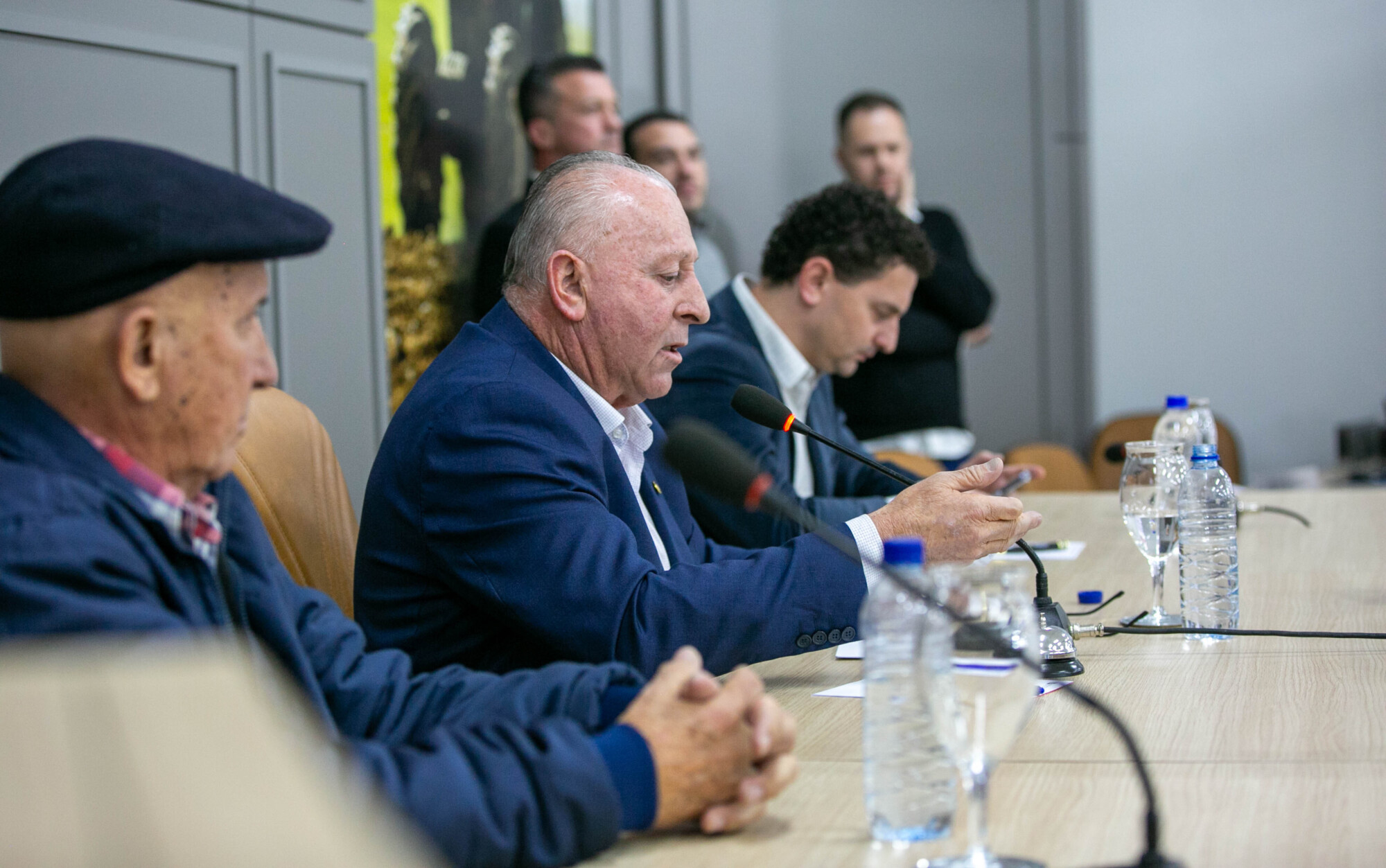 - Deputado Oscar Gutz (PL)