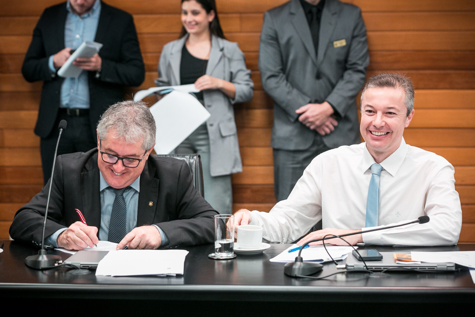 - Deputado Tiago Zilli (MDB) - Deputado Napoleão Bernardes (PSD)