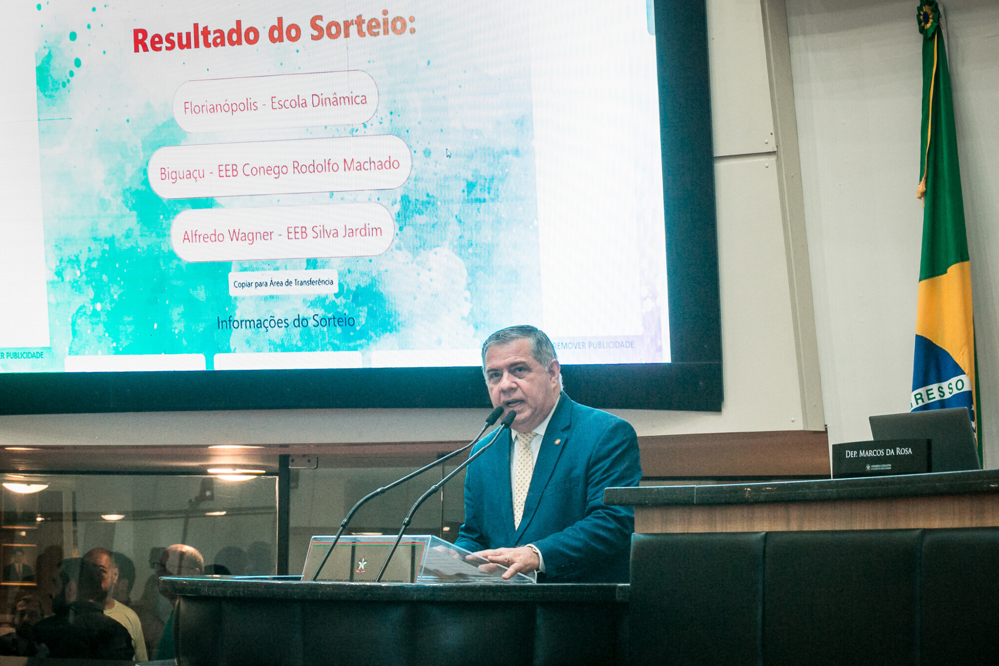 Sorteio das escolas do Parlamento Jovem 2024/02