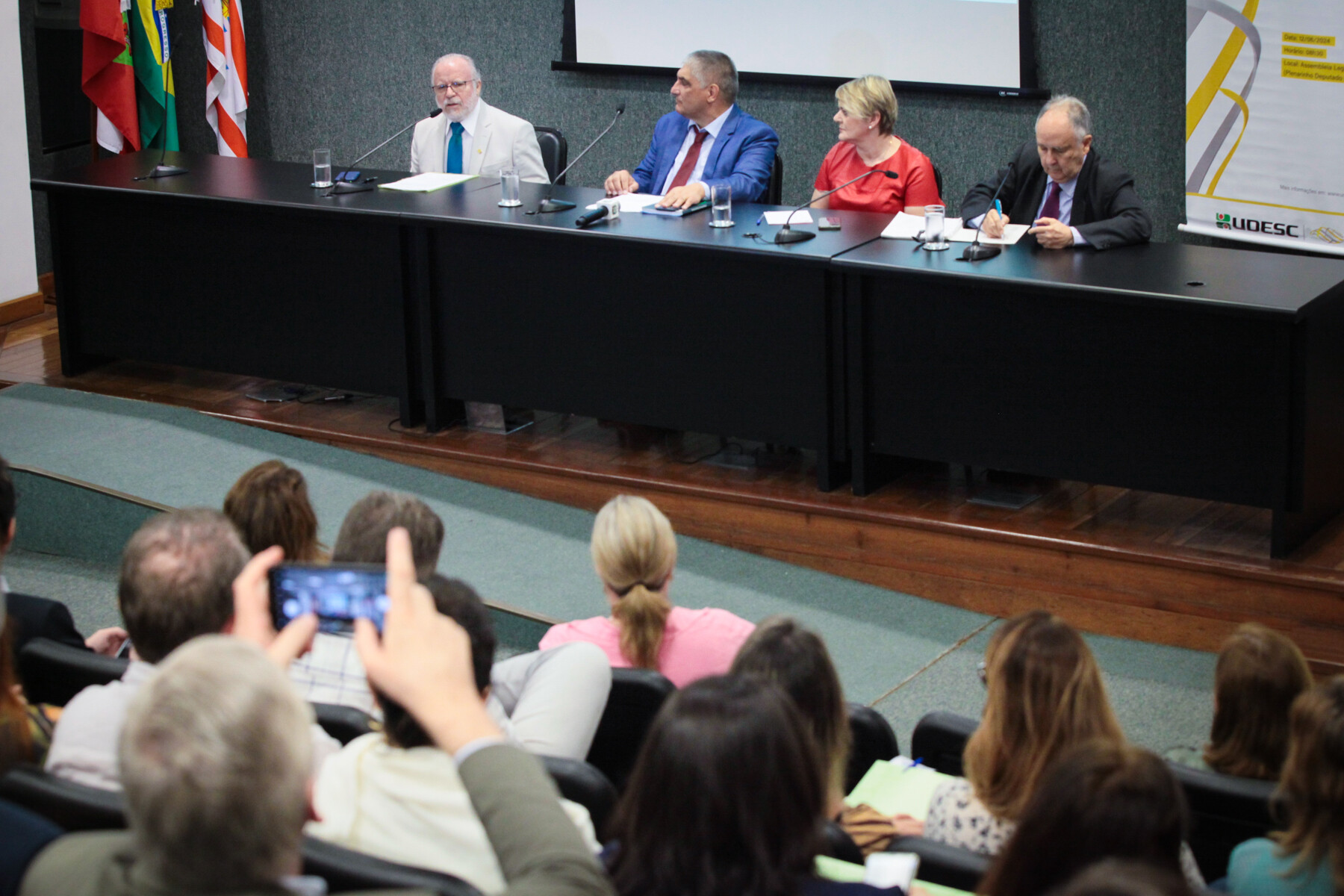 Autonomia Universitária Como Fator de Desenvolvimento Nacional.