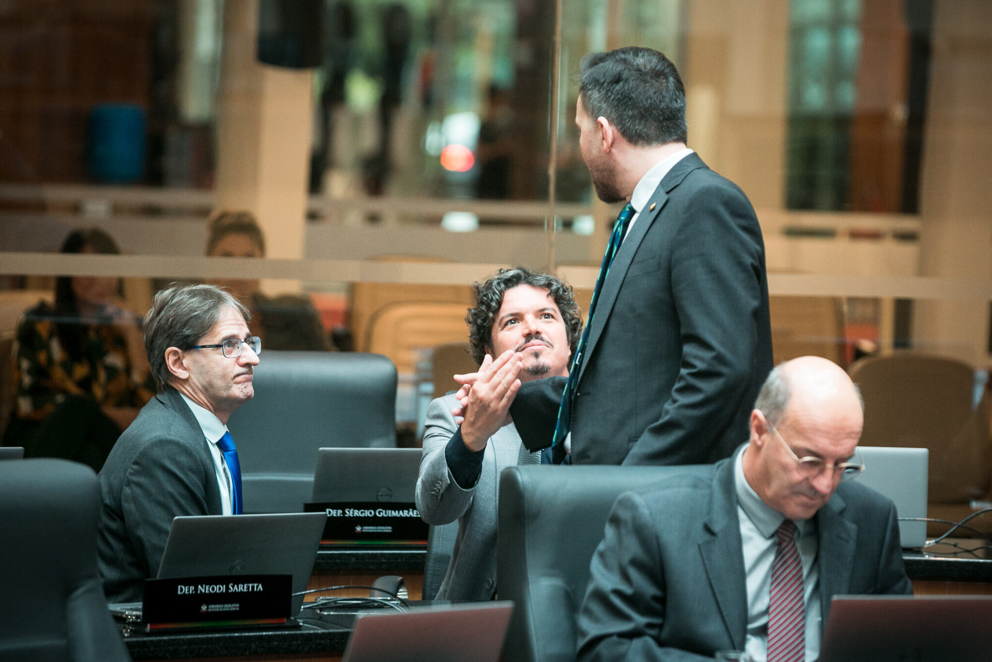- Deputado Neodi Saretta (PT)
 - Deputado Marquito (PSOL)