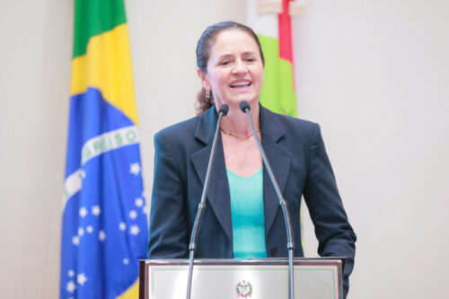 Alesc empossa 40 jovens deputados da 32ª edição do Parlamento Jovem