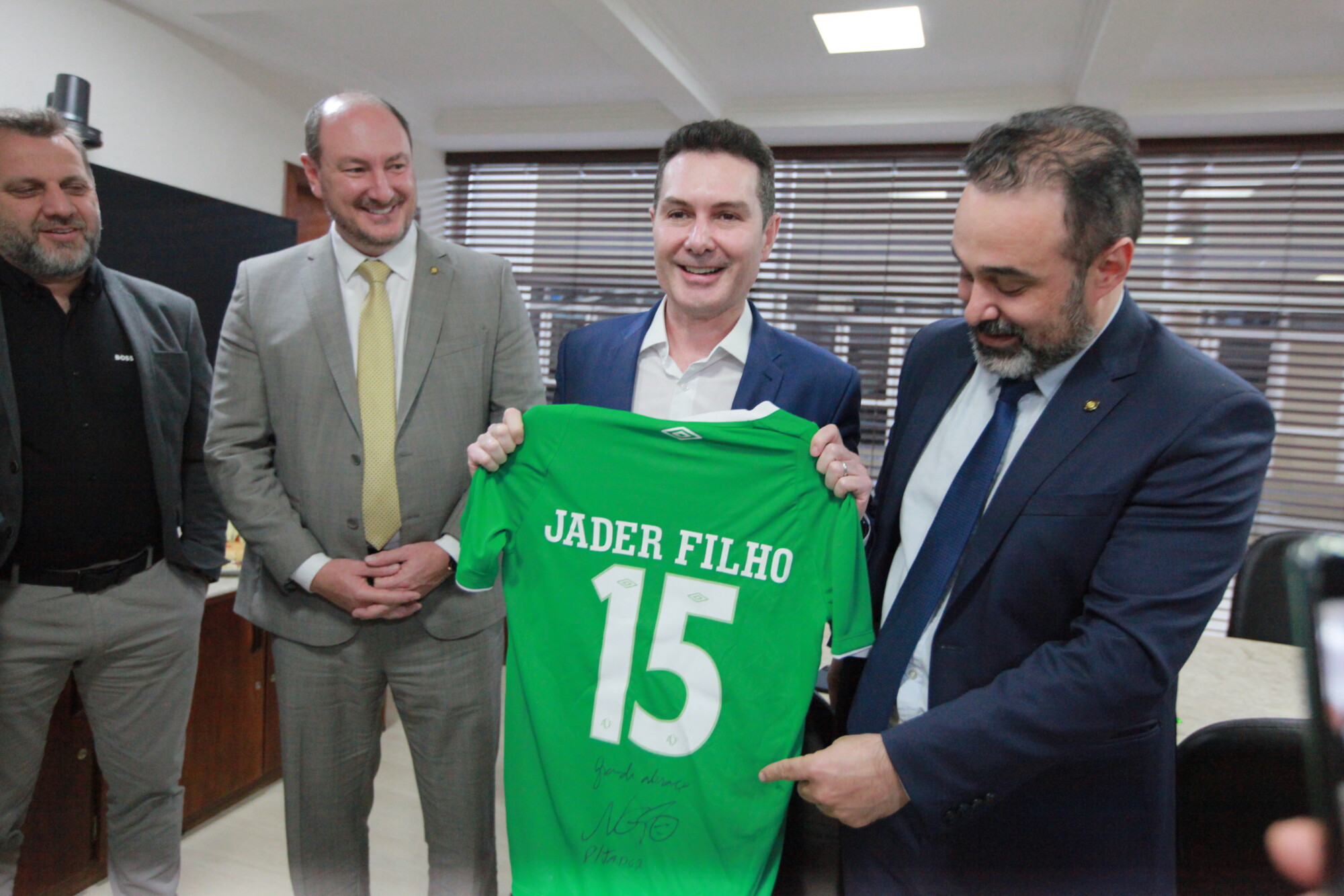 Deputado Mauro de Nadal (MDB) 	
 Jader Filho - Ministro das Cidades- Deputado Cleiton Fossa (MDB)