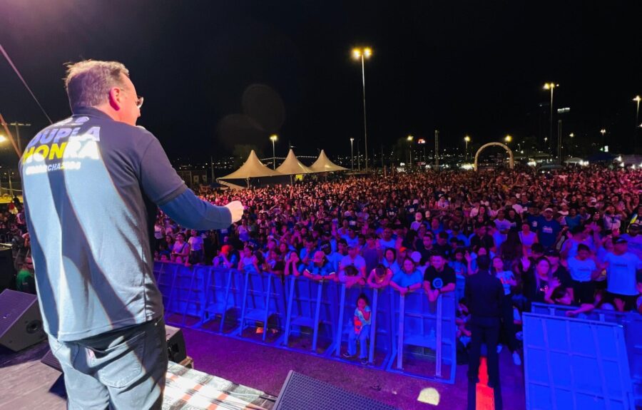 Deputado Miotto na Marcha para Jesus Florianópolis FOTO: Ascom deputado Jair Miotto