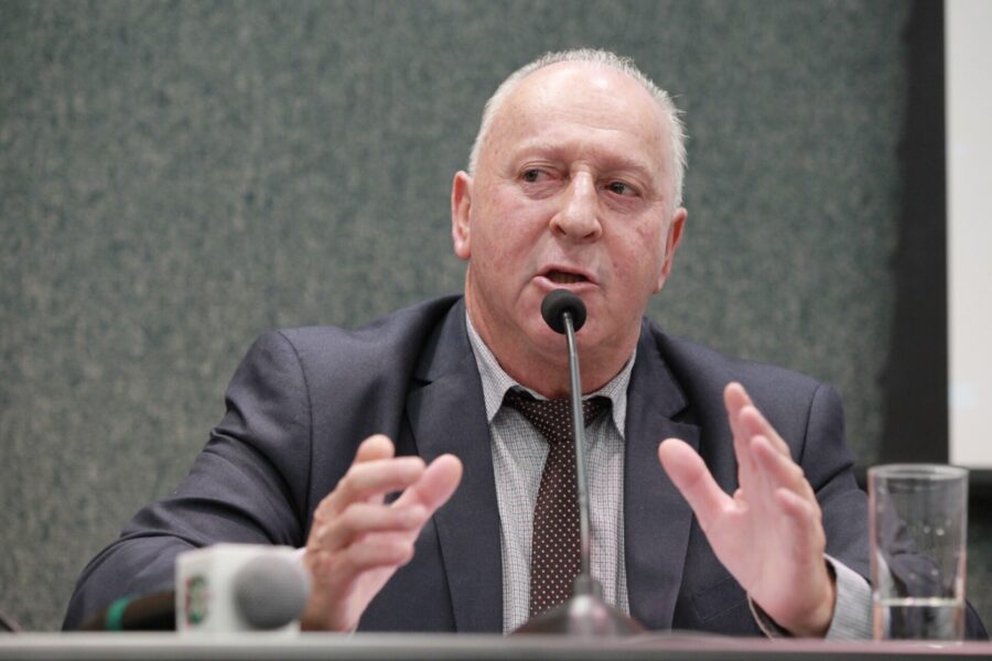 Deputado Oscar Gutz