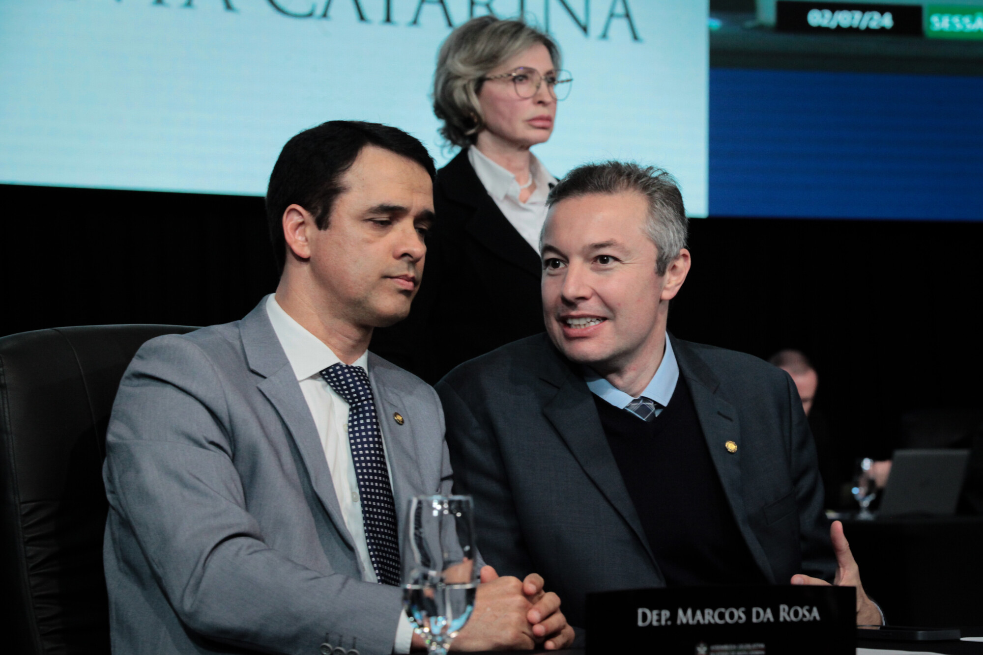 - Deputado Marcos da Rosa (União)	
 - Deputado Napoleão Bernardes (PSD)