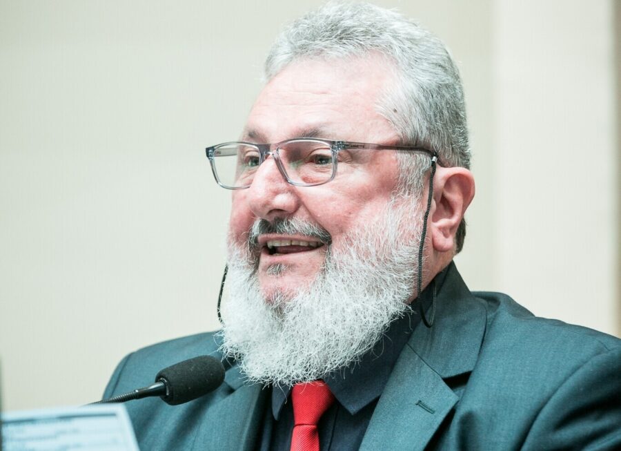 Deputado Padre Pedro Baldissera.