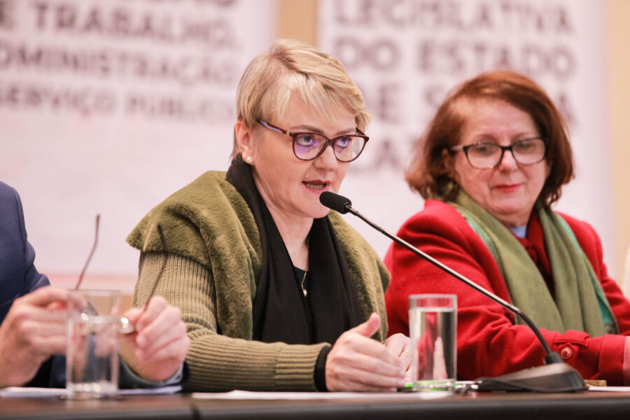 Deputada Luciane Carminatti