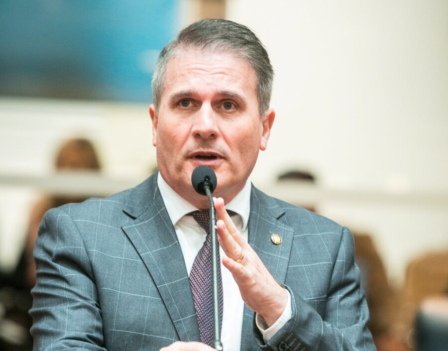 Deputado Altair Silva.