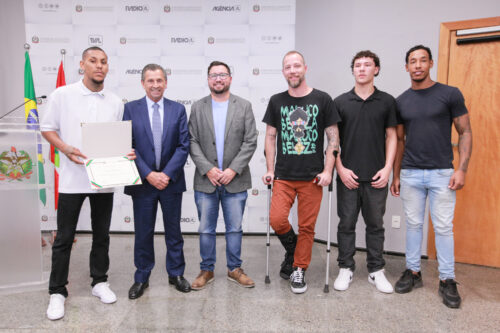Projeto social “Eu faço a minha parte” é homenageado na Alesc