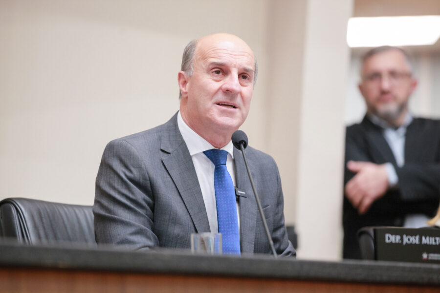 Deputado José Milton Scheffer.