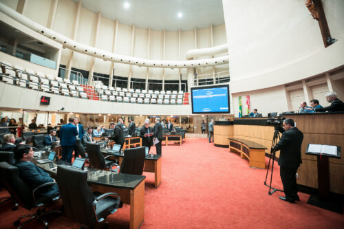 Aprovados PL’s sobre Selo de Conformidade Digital e multiembarque de passageiros