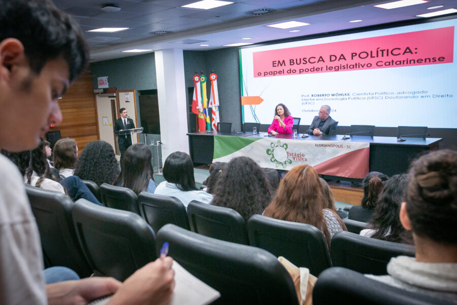 O Programa Estágio-Visita está na 8ª edição.